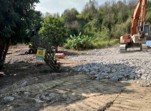 拷潭路250坪空地出租加大可談.