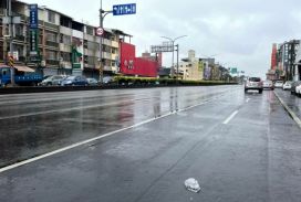 岡山大面寬角窗3間收租店面