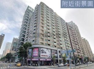 高雄華夏路三角窗增值黃金店面
