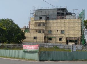 高雄小港三角窗建地