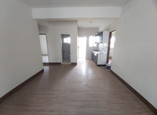 楠梓加工區碉堡公園旁公寓四樓~488萬