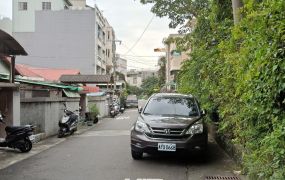 水湳經貿同榮段住二建地台中買屋賣房,土地王劉志忠台中北屯捷運