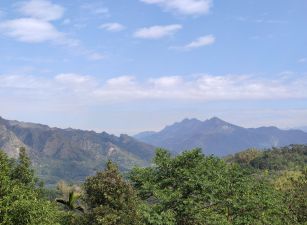 精誠公益-退休歸園田居靠山遠眺山嵐設色九九峰視野戶
