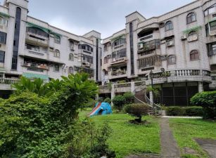 龍和園優美街一樓(0975-027-118萱萱)