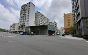 左營高鐵方正美建地