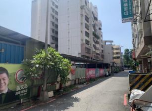 左營三面臨路大樓建地