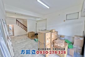 學區邊間明亮小透店加平車