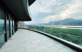 專售「海納川正面山河海景大邸」