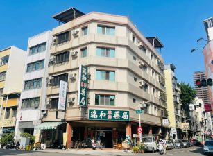 鹽埕埔捷運站大公路上商四透天雙店面~4588萬