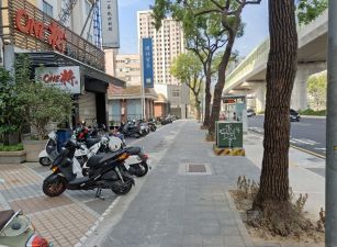 賀成交正文心路天之驕子金賺錢店面台中買屋賣房,土地王劉志忠東龍不動產大聯盟永春台中北屯捷運加盟店台中北屯捷運,捷運總站