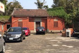 桃園高鐵站 寵物旅宿+包廂  唯一旅店+天然森林