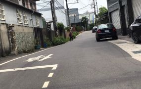 倉廠辦拖車可 丁工34坪甲建75坪 屋110坪