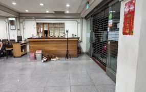 民權西路站賺前大面寬店