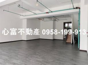 市政府黃金店面和吳寶春當鄰居