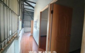 台南市永康區 -  夢時代大地坪8米活路車庫透天  - 1728萬