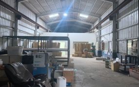中壢臨20米挑高店面天車廠房•	大桃園廠房工業地買賣出售/廠房出租