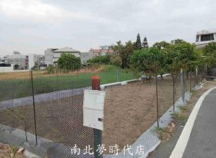 高雄區 -  46坪双車庫方正建地 - 638萬