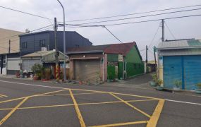 新市區 -  新市國小旁建地(買地送屋)  - 538萬