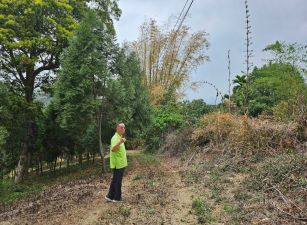 竹山鯉行路大半山鲤魚尾段景觀地462台中買屋賣房土地王劉志忠台中北屯捷運