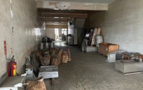 新莊大路邊挑高工業廠/專營大台北大桃園工業地廠房租賃買賣