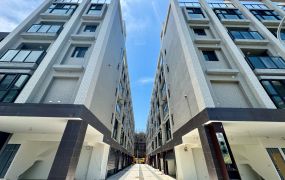 新竹市福林重劃區全新朝南電梯別墅