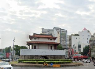 東門路旁10.5米低總價雙店面