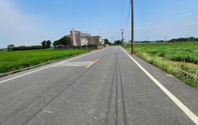 新屋臨8米路方正特農地/專營大台北大桃園工業地廠房租賃買賣
