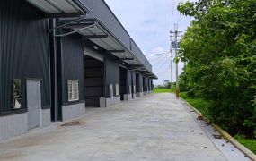 近88和發附近全新農地廠房