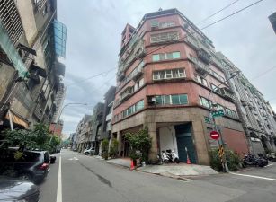 桃園車站高投報華廈套房