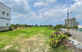 鹿草下潭國小旁美農地08-033    05-2337228