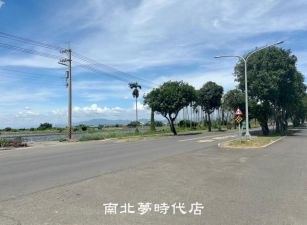 官田區 -  官田大路邊三角窗農地 - 1658萬