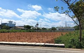 新坡市區旁農地+建地/工業地廠房買賣租賃