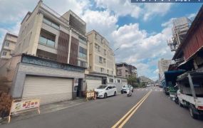 十甲商圈臨路大面寬大地坪電梯別墅