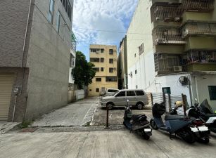 亞灣區旅運中心大面寬建地A~4360萬