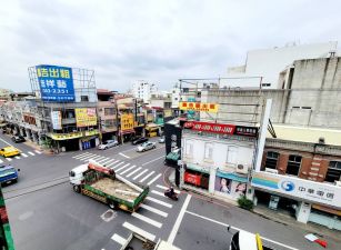 價有空間~正15米中正路老街路口投資店面~商業區
