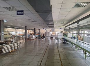 新屋近66快速道路旁廠房