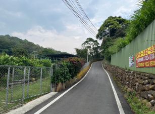 退休生活買地送屋