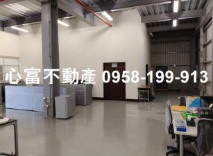 梓官超漂亮甲工挑高10米廠房