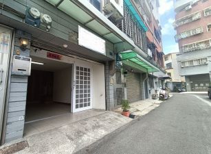 自由商圈新民國小福山國中車庫透天