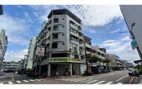 德興路邊間大三房電梯美寓