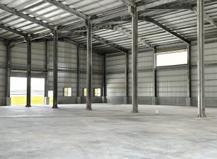 新屋近市區挑高9米鋼構廠房