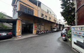 土城超值面寬廠房