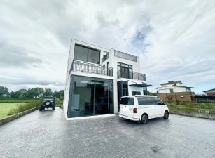 永慶許書豪★親水公園旁全新挑高大器農舍
