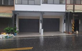 柳子林雙車庫店住06-519     05-2310186