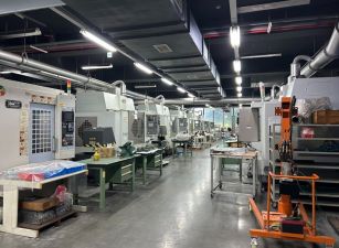 66旁工業廠房