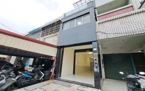 仁雄商圈最熱鬧地段五間套房鈔集透天店住~3980萬