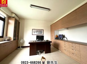 ㊣建文街騎樓式輕齡店墅