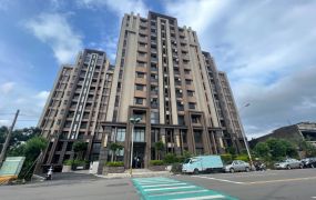 頭份交流道景觀三房