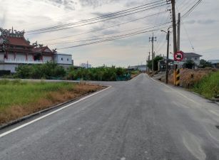 岡山為隨社區旁面寬農地
