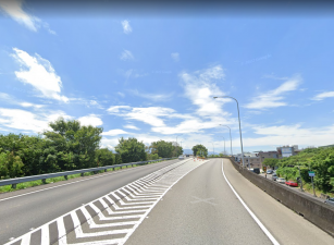 苗栗頭份挑高15米收租天車廠房